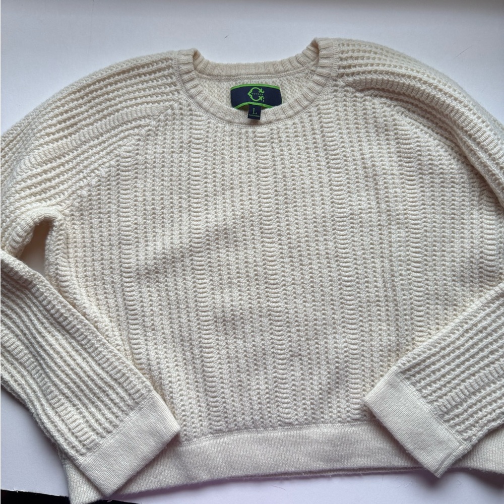 C Wonder Sweater Size LG